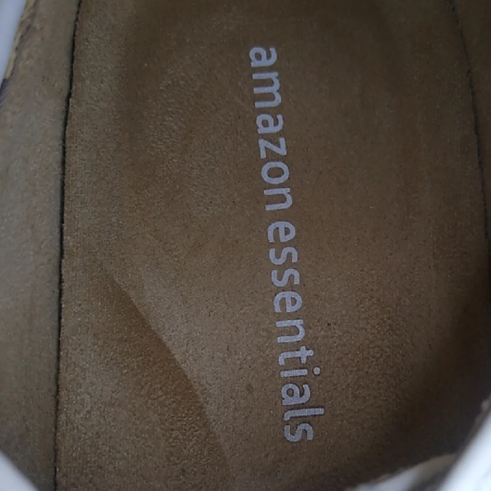 Amazon Essentials Women's White Sneakers - Picture 5 of 12
